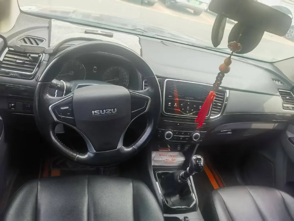 2020 Isuzu LingTuo 2.5T 150HP L4 6MT,autocango,china used car exporter,china ev exporter,chinese used car exporter,chinese used ev exporter