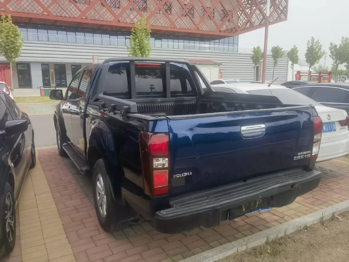 2020 Isuzu LingTuo 2.5T 150HP L4 6MT,autocango,china used car exporter,china ev exporter,chinese used car exporter,chinese used ev exporter