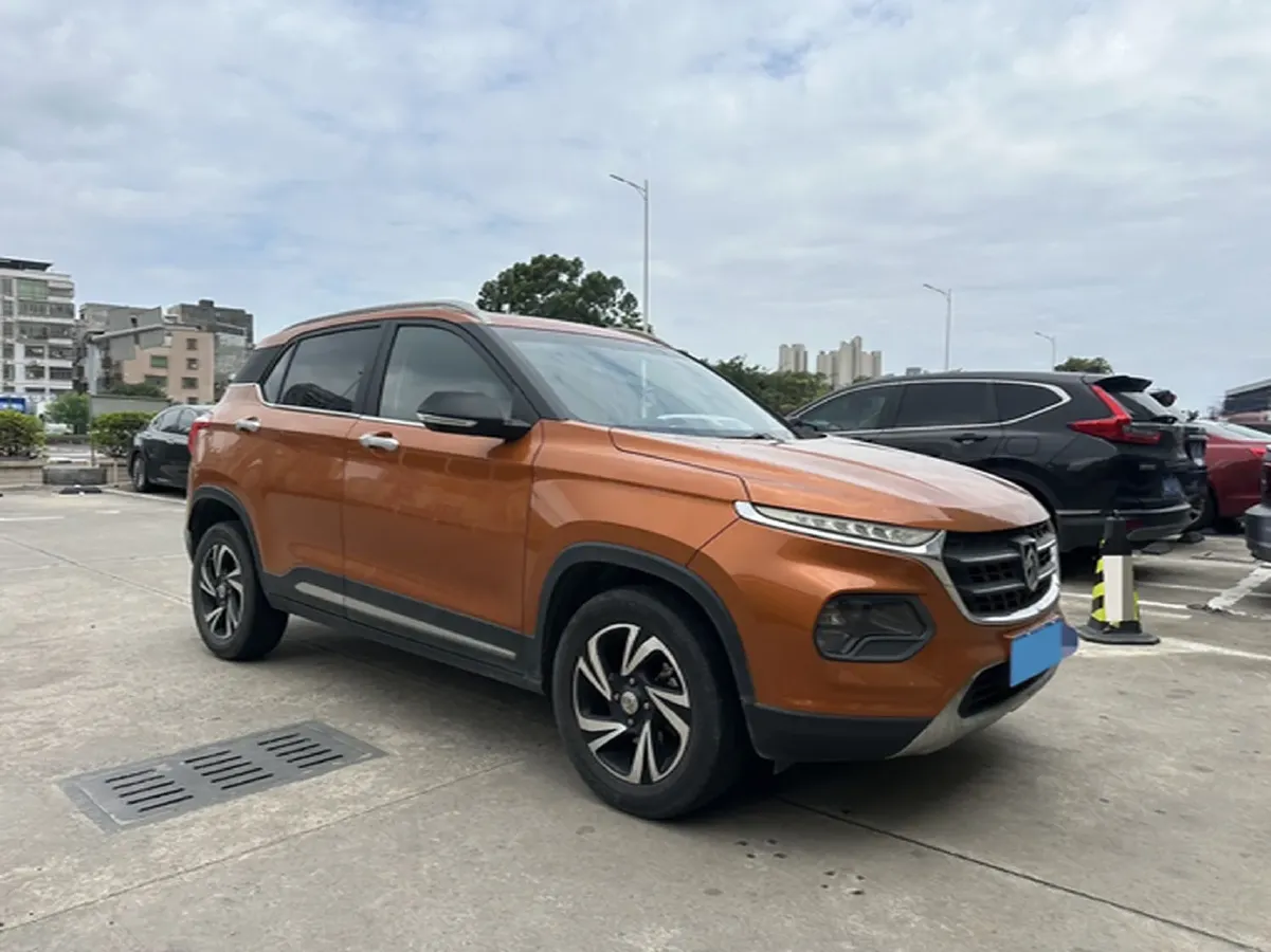 2017 BaoJun 510 1.5L 112HP L4 6MT,autocango,china used car exporter,china ev exporter,chinese used car exporter,chinese used ev exporter