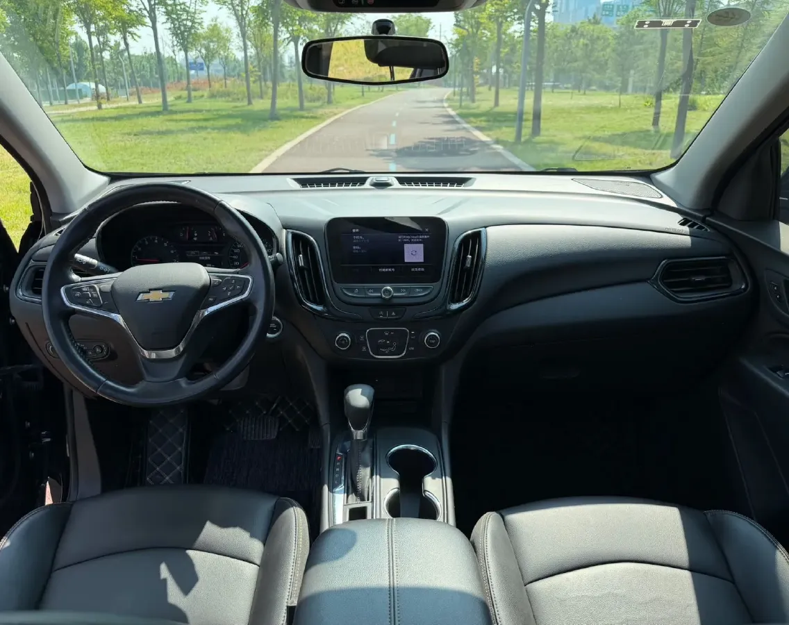 2022 Chevrolet Equinox 1.5T 169HP L4 6AT,autocango,china used car exporter,china ev exporter,chinese used car exporter,chinese used ev exporter