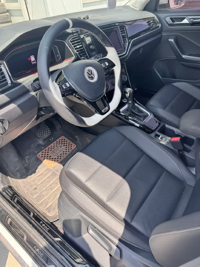 2021 Volkswagen T-Roc 1.4T 150HP L4 7DCT,autocango,china used car exporter,china ev exporter,chinese used car exporter,chinese used ev exporter