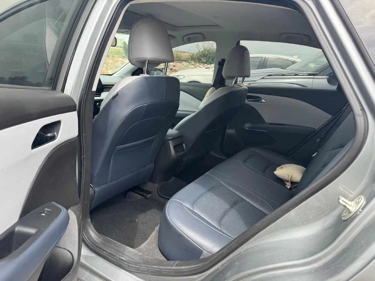 2023 Chevrolet Monza 1.5L 113HP L4 6DCT,autocango,china used car exporter,china ev exporter,chinese used car exporter,chinese used ev exporter