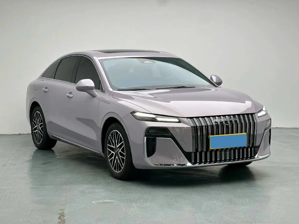 2025 Roewe M7 DMH 1.5L 112HP L4 1DHT PHEV,autocango,china used car exporter,china ev exporter,chinese used car exporter,chinese used ev exporter