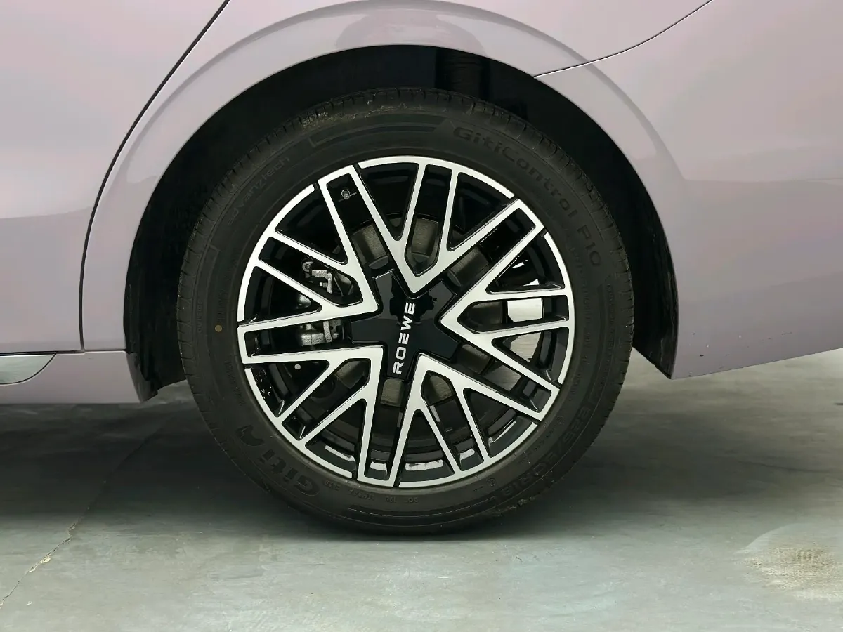 2025 Roewe M7 DMH 1.5L 112HP L4 1DHT PHEV,autocango,china used car exporter,china ev exporter,chinese used car exporter,chinese used ev exporter