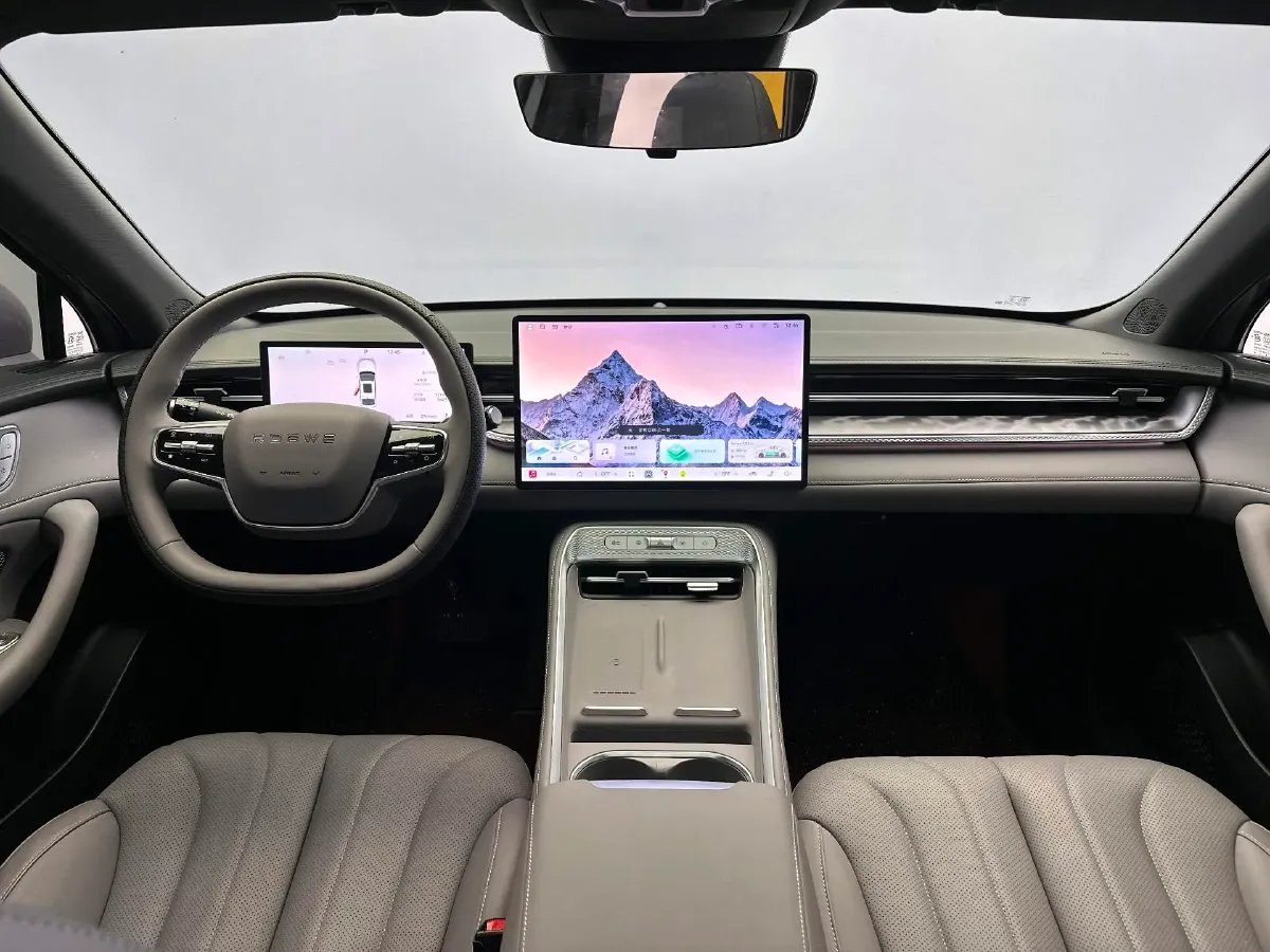 2025 Roewe M7 DMH 1.5L 112HP L4 1DHT PHEV,autocango,china used car exporter,china ev exporter,chinese used car exporter,chinese used ev exporter
