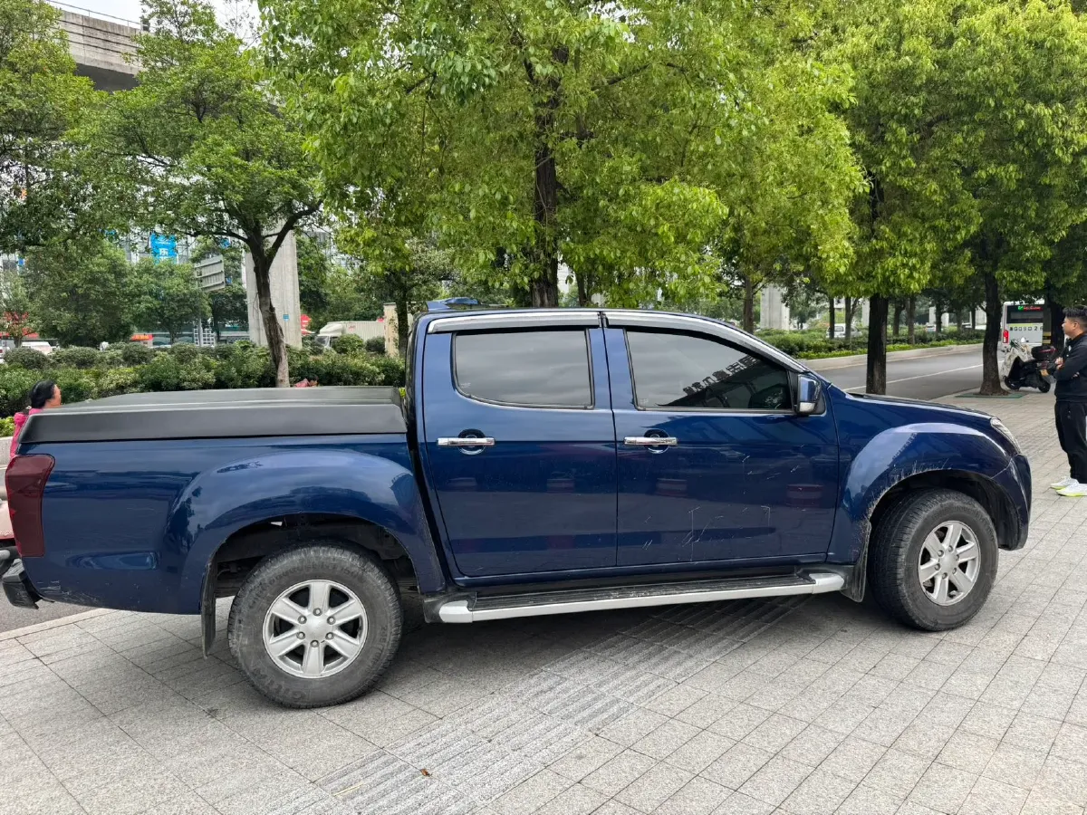 2023 Isuzu LingTuo 2.5T 150HP L4 8AT,autocango,china used car exporter,china ev exporter,chinese used car exporter,chinese used ev exporter