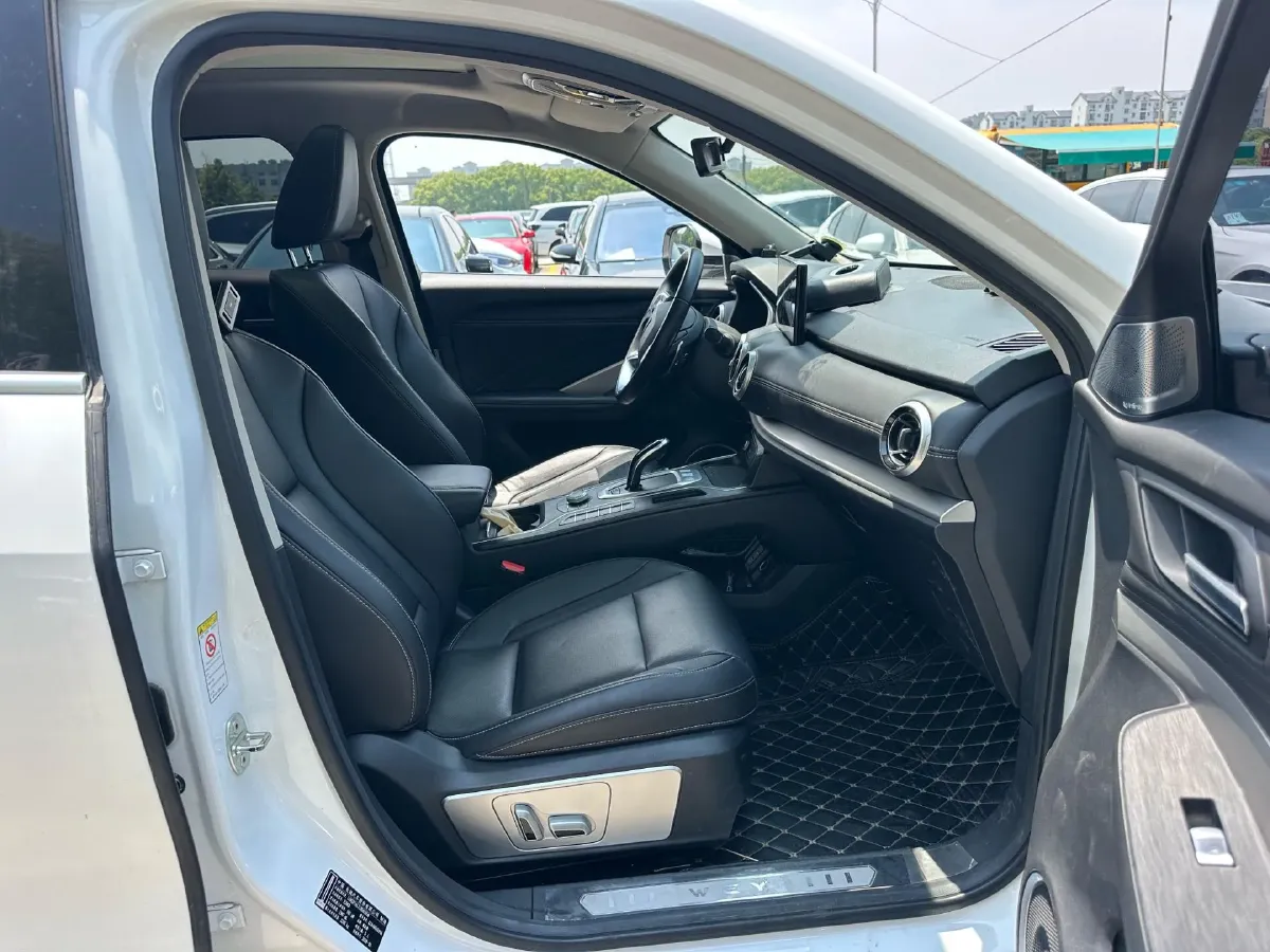 2021 WEY VV6 2.0T 227HP L4 7DCT,autocango,china used car exporter,china ev exporter,chinese used car exporter,chinese used ev exporter