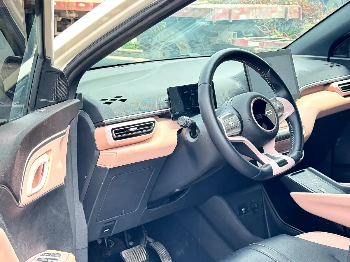 2011 BYD S6 2.0L 140HP L4 5MT,autocango,china used car exporter,china ev exporter,chinese used car exporter,chinese used ev exporter