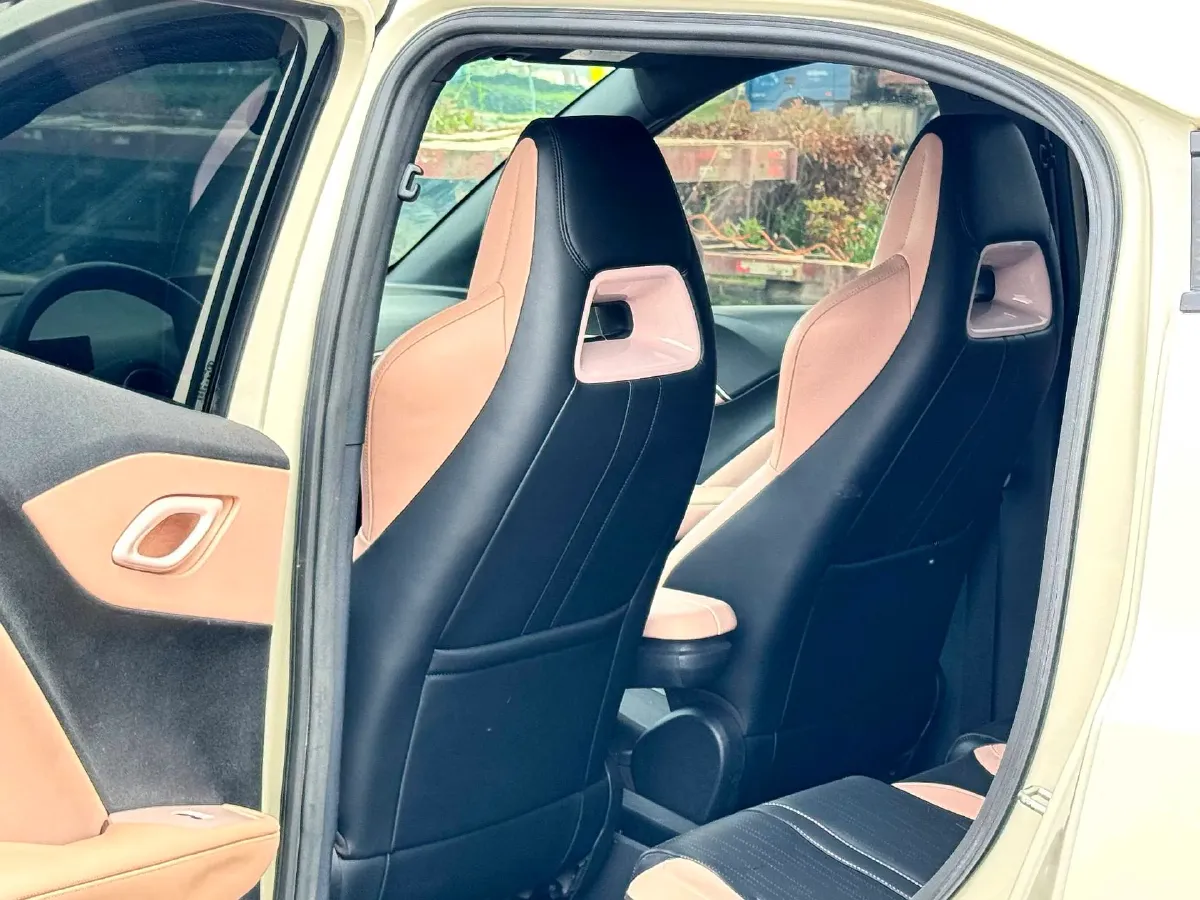 2011 BYD S6 2.0L 140HP L4 5MT,autocango,china used car exporter,china ev exporter,chinese used car exporter,chinese used ev exporter
