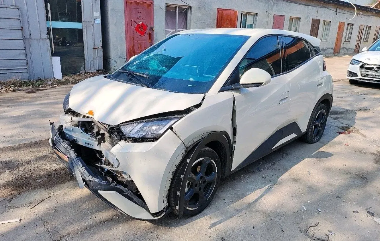 2011 BYD S6 2.0L 140HP L4 5MT,autocango,china used car exporter,china ev exporter,chinese used car exporter,chinese used ev exporter