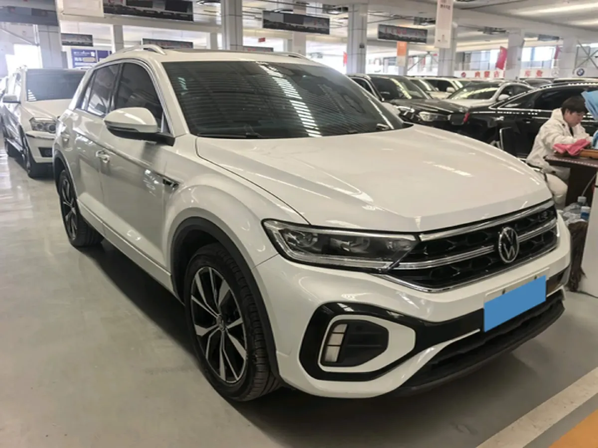 2023 Volkswagen T-Roc 1.5T 160HP L4 7DCT,autocango,china used car exporter,china ev exporter,chinese used car exporter,chinese used ev exporter