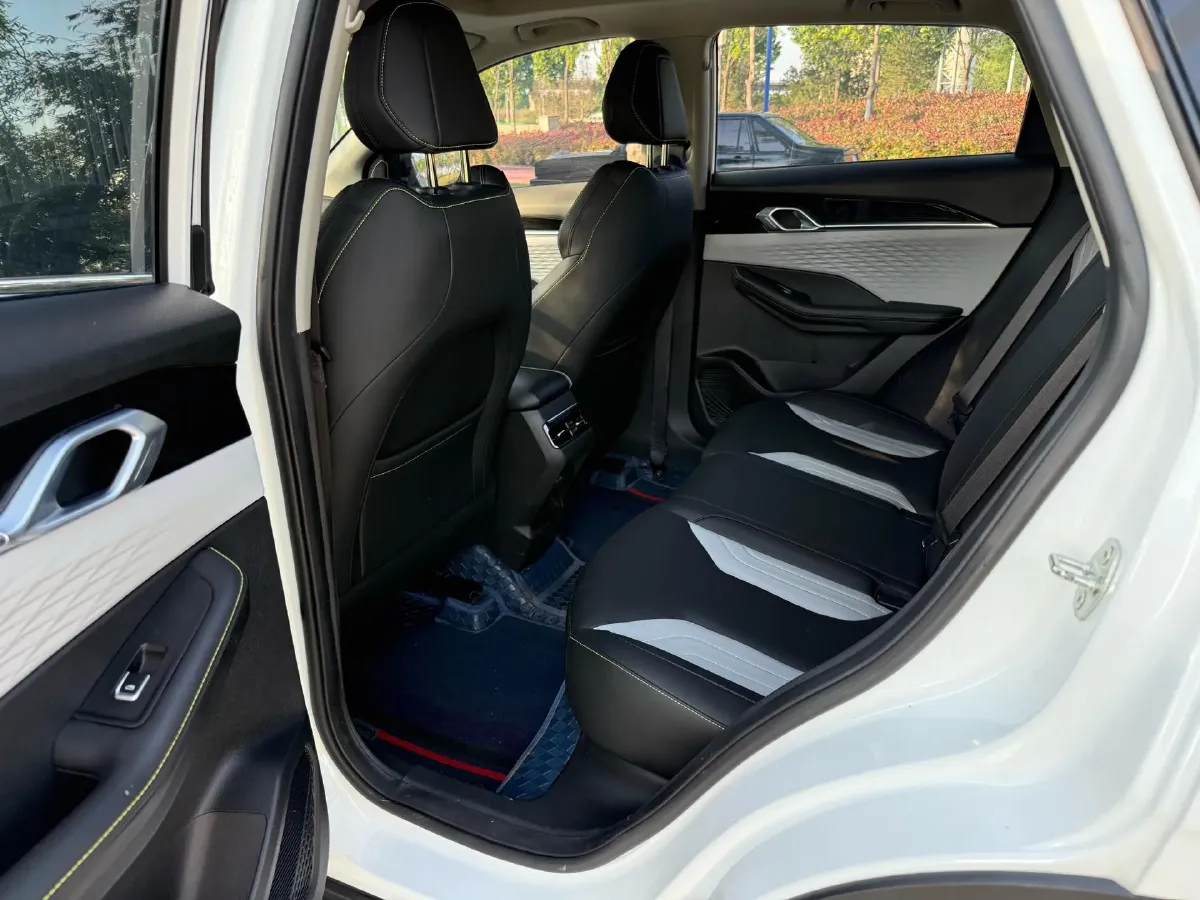 2023 Geely Coolray 1.5T 181HP L4 7DCT,autocango,china used car exporter,china ev exporter,chinese used car exporter,chinese used ev exporter