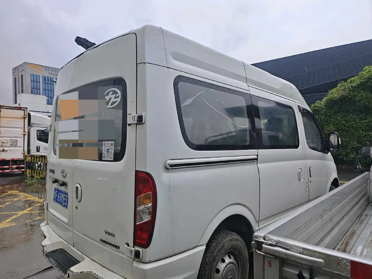 2018 MAXUS XinTu V80 2.5T 136HP L4 6MT,autocango,china used car exporter,china ev exporter,chinese used car exporter,chinese used ev exporter