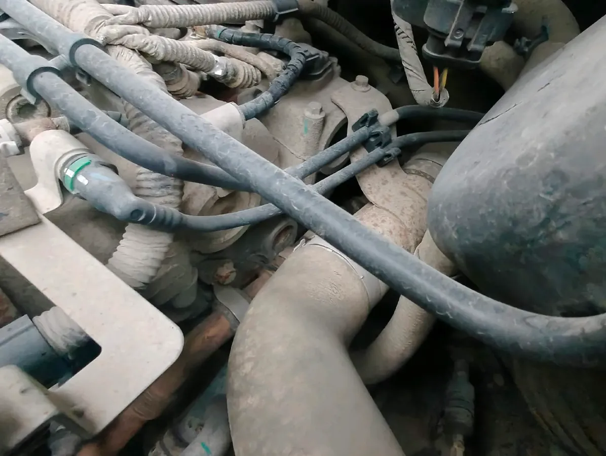 2018 MAXUS XinTu V80 2.5T 136HP L4 6MT,autocango,china used car exporter,china ev exporter,chinese used car exporter,chinese used ev exporter