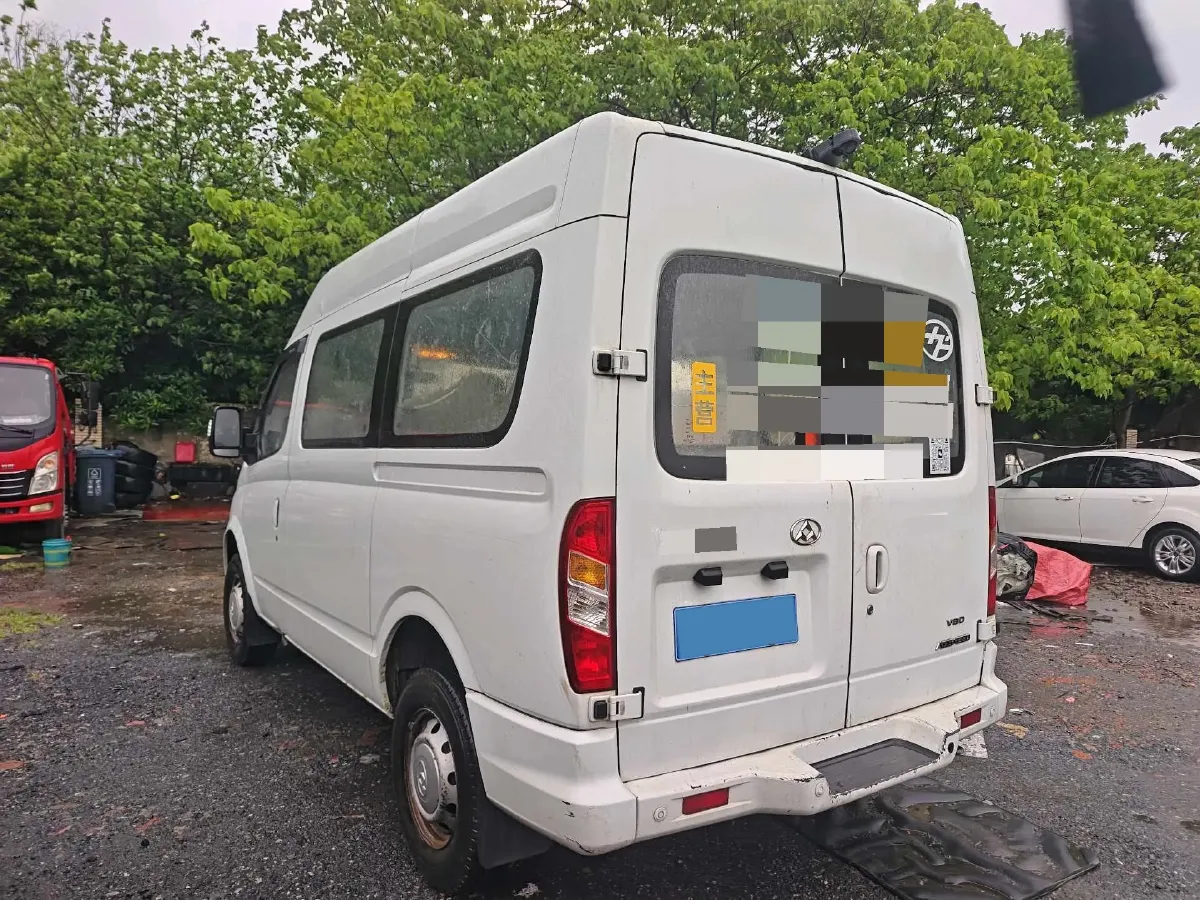 2018 MAXUS XinTu V80 2.5T 136HP L4 6MT,autocango,china used car exporter,china ev exporter,chinese used car exporter,chinese used ev exporter