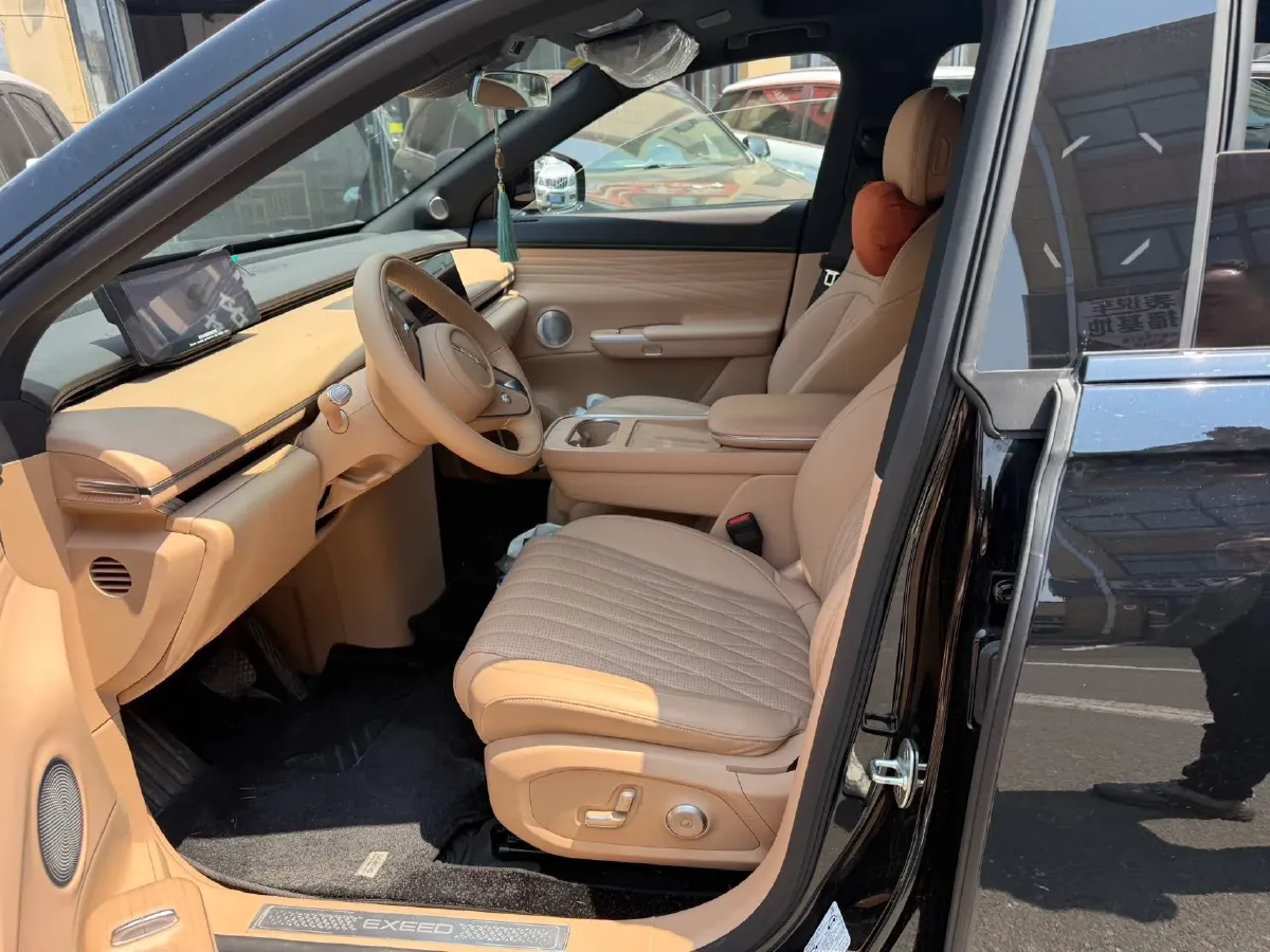 2025 Exceed Sterra ET REEV 156HP REEV,autocango,china used car exporter,china ev exporter,chinese used car exporter,chinese used ev exporter