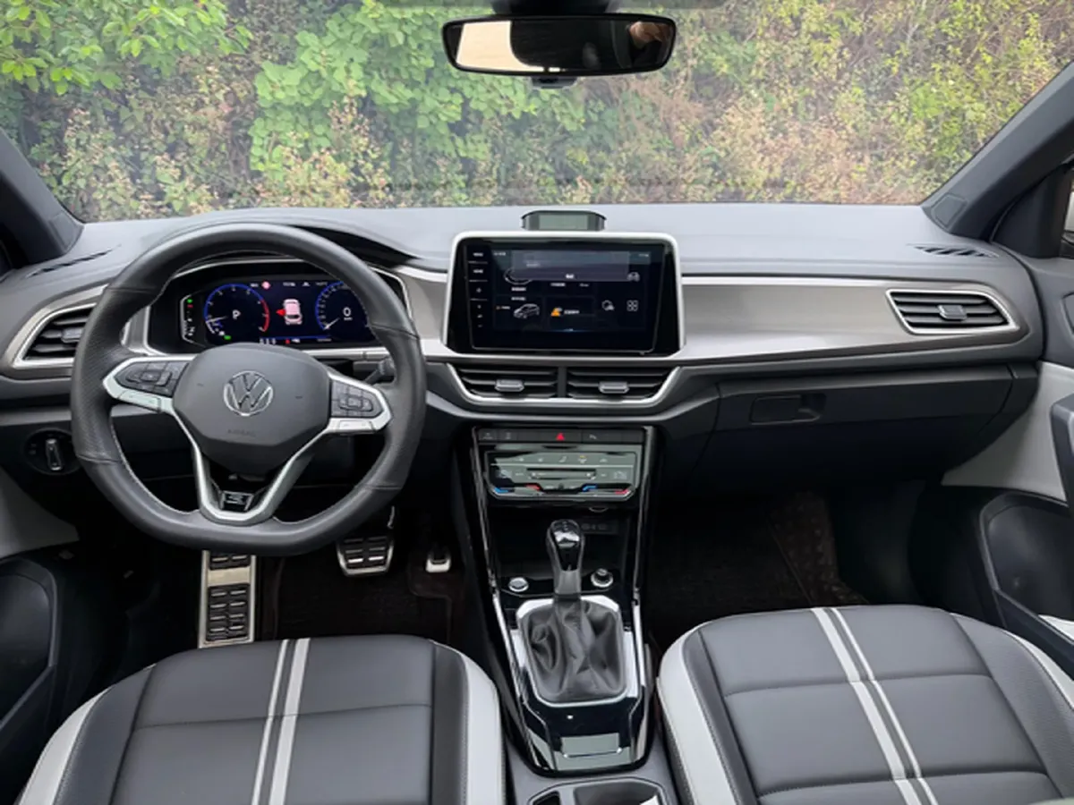 2025 Volkswagen T-Roc 1.5T 160HP L4 7DCT,autocango,china used car exporter,china ev exporter,chinese used car exporter,chinese used ev exporter