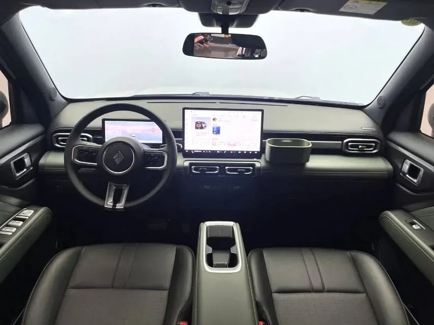 2025 BaoJun YepPlus BEV 41.9KWH,autocango,china used car exporter,china ev exporter,chinese used car exporter,chinese used ev exporter