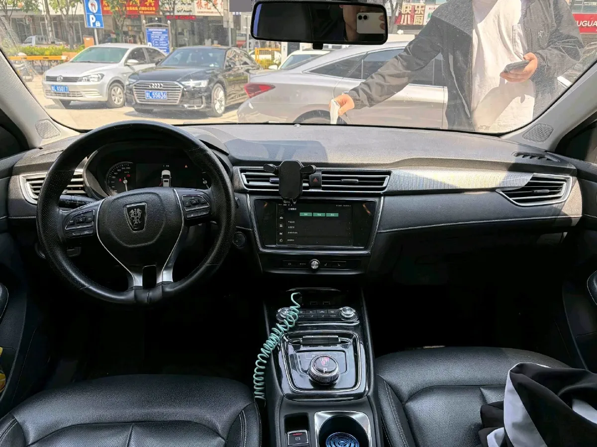 2018 Roewe Ei5 BEV 35KWH,autocango,china used car exporter,china ev exporter,chinese used car exporter,chinese used ev exporter