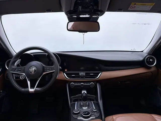 2017 Ford Mustang 2.3T 314HP L4 6AT,autocango,china used car exporter,china ev exporter,chinese used car exporter,chinese used ev exporter