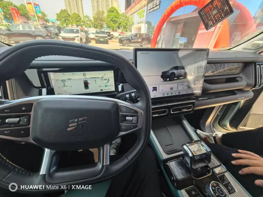 2025 Jetour Traveller 2.0T 254HP L4 7DCT,autocango,china used car exporter,china ev exporter,chinese used car exporter,chinese used ev exporter