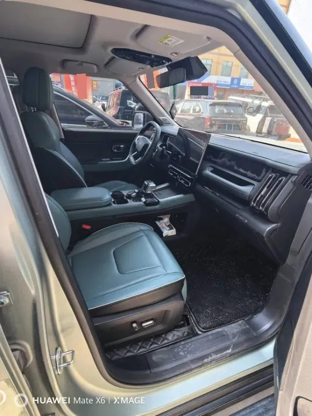 2025 Jetour Traveller 2.0T 254HP L4 7DCT,autocango,china used car exporter,china ev exporter,chinese used car exporter,chinese used ev exporter