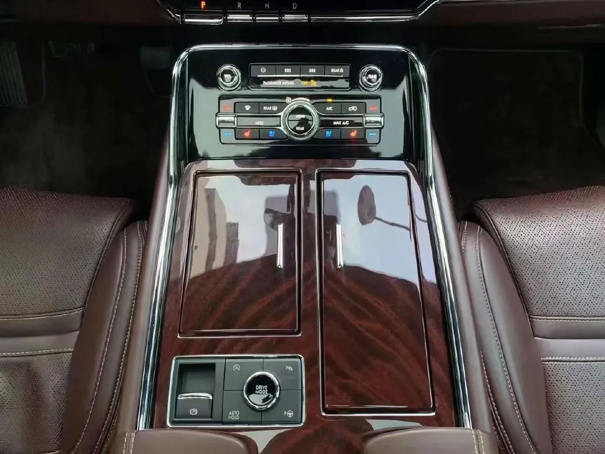 2020 Lincoln Navigator 3.5T 388HP V6 10AT,autocango,china used car exporter,china ev exporter,chinese used car exporter,chinese used ev exporter