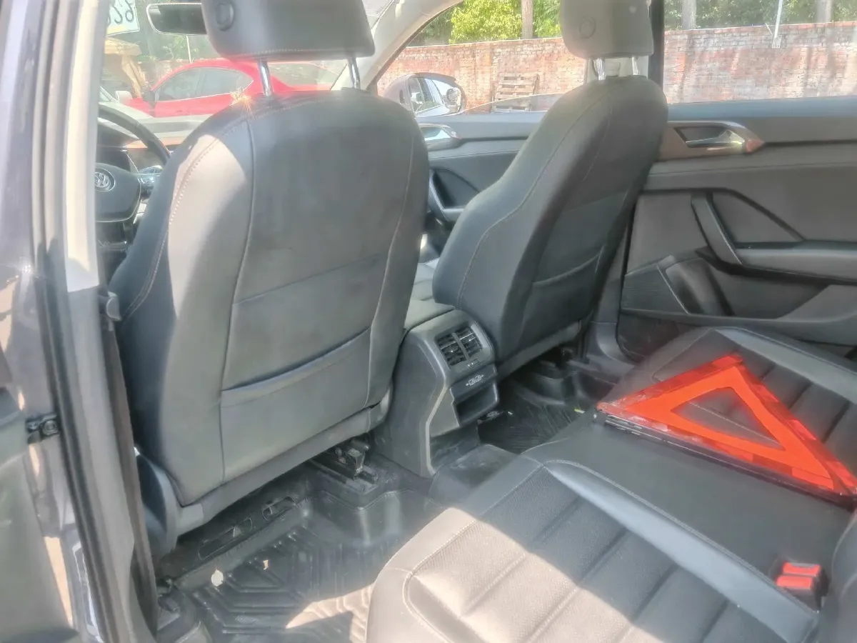 2020 Volkswagen Tharu 2.0T 186HP L4 7DCT,autocango,china used car exporter,china ev exporter,chinese used car exporter,chinese used ev exporter