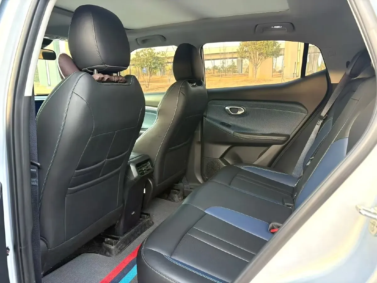 2023 GAC Trumpchi GS3 1.5T 177HP L4 7DCT,autocango,china used car exporter,china ev exporter,chinese used car exporter,chinese used ev exporter