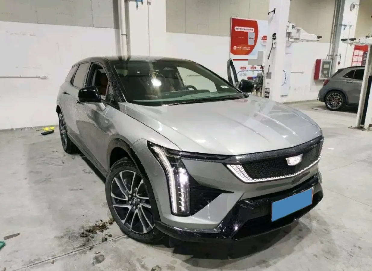 2024 Cadillac OPTIQ BEV 79.7KWH,autocango,china used car exporter,china ev exporter,chinese used car exporter,chinese used ev exporter
