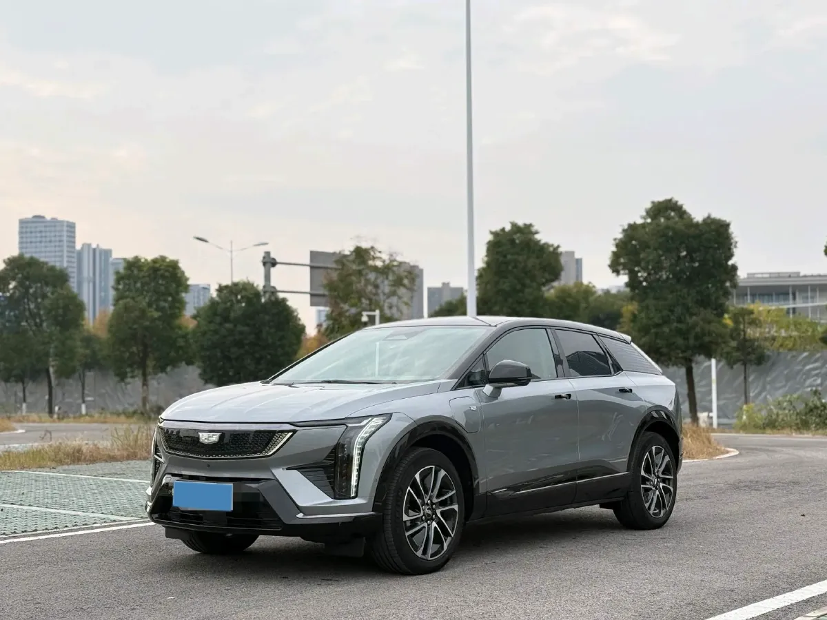 2024 Cadillac OPTIQ BEV 79.7KWH,autocango,china used car exporter,china ev exporter,chinese used car exporter,chinese used ev exporter