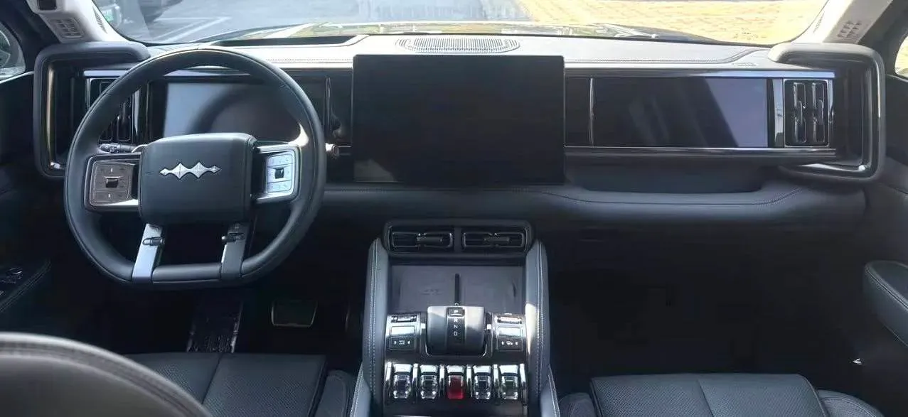 2025 FangChengBao Bao 5 1.5T 194HP L4 E-CVT PHEV 31.8KWH,autocango,china used car exporter,china ev exporter,chinese used car exporter,chinese used ev exporter