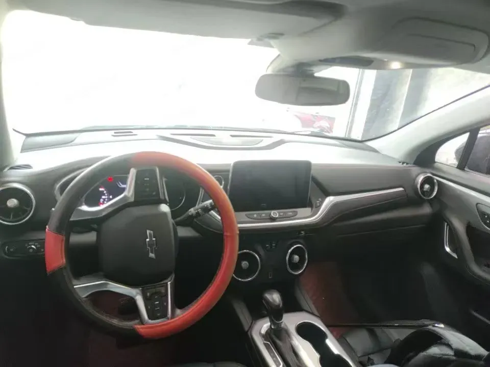 2021 BMW 3 Series 2.0T 156HP L4 8AT,autocango,china used car exporter,china ev exporter,chinese used car exporter,chinese used ev exporter