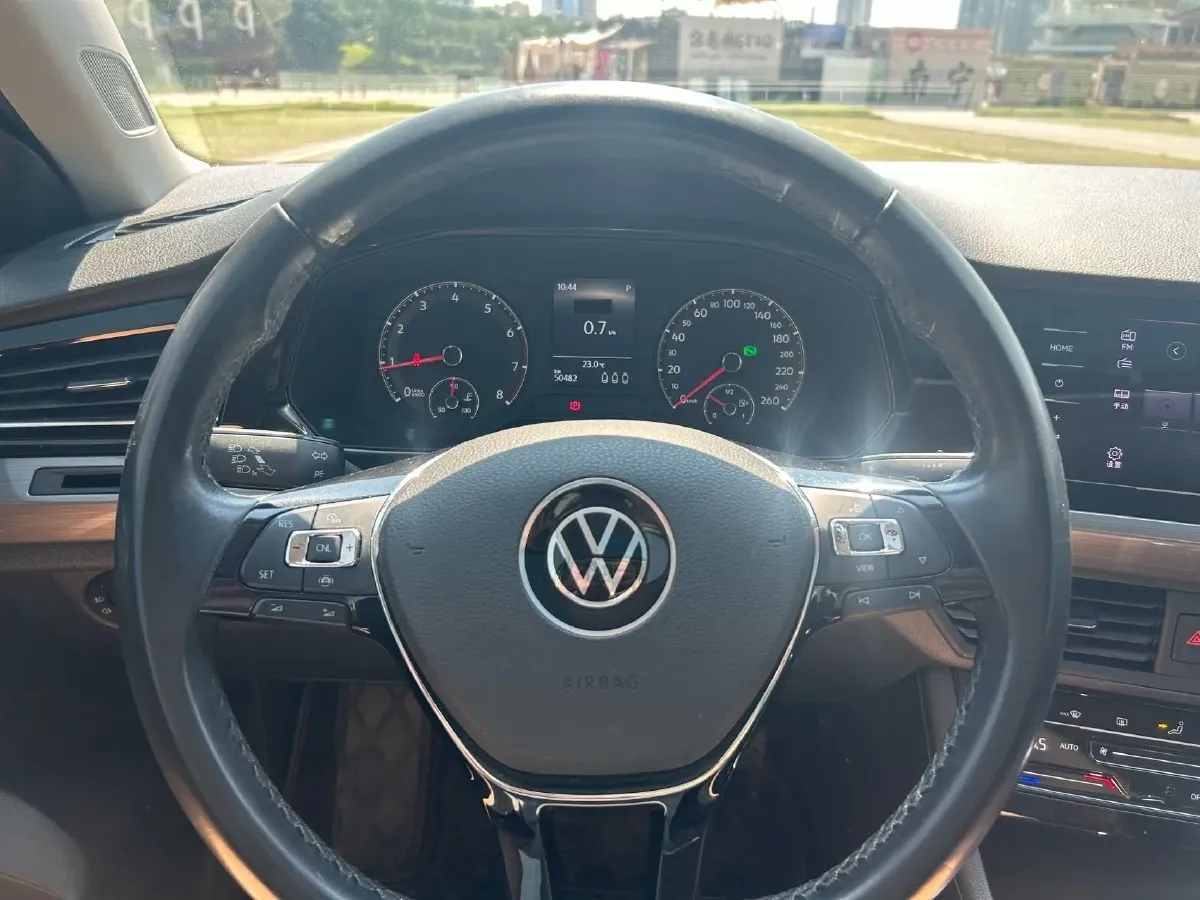 2021 Volkswagen Bora 1.5L 113HP L4 6AT,autocango,china used car exporter,china ev exporter,chinese used car exporter,chinese used ev exporter