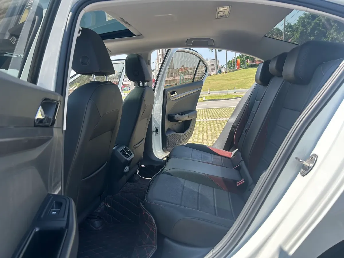 2021 Volkswagen Bora 1.5L 113HP L4 6AT,autocango,china used car exporter,china ev exporter,chinese used car exporter,chinese used ev exporter