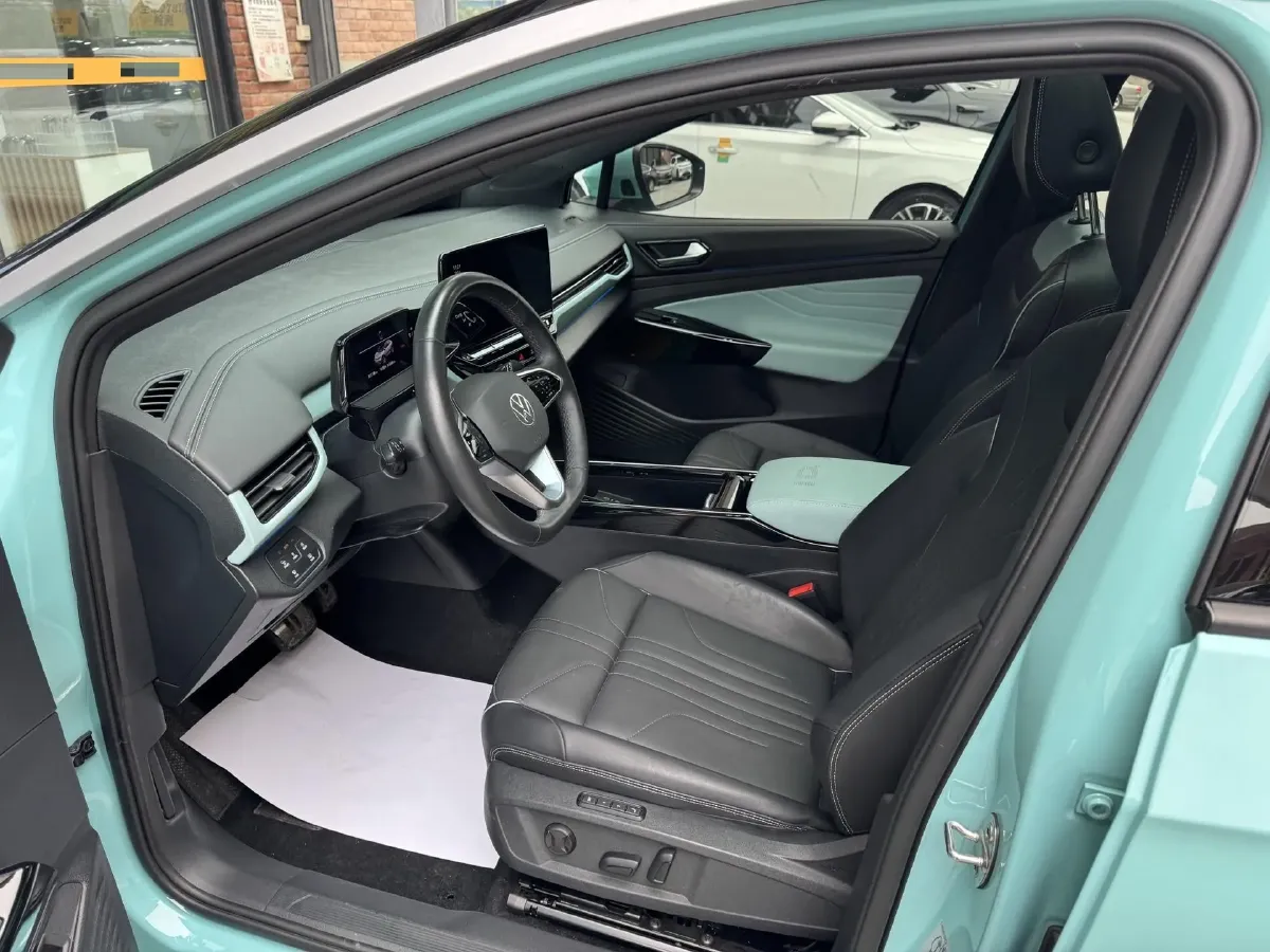 2023 Buick GL8 2.0T 237HP L4 9AT,autocango,china used car exporter,china ev exporter,chinese used car exporter,chinese used ev exporter