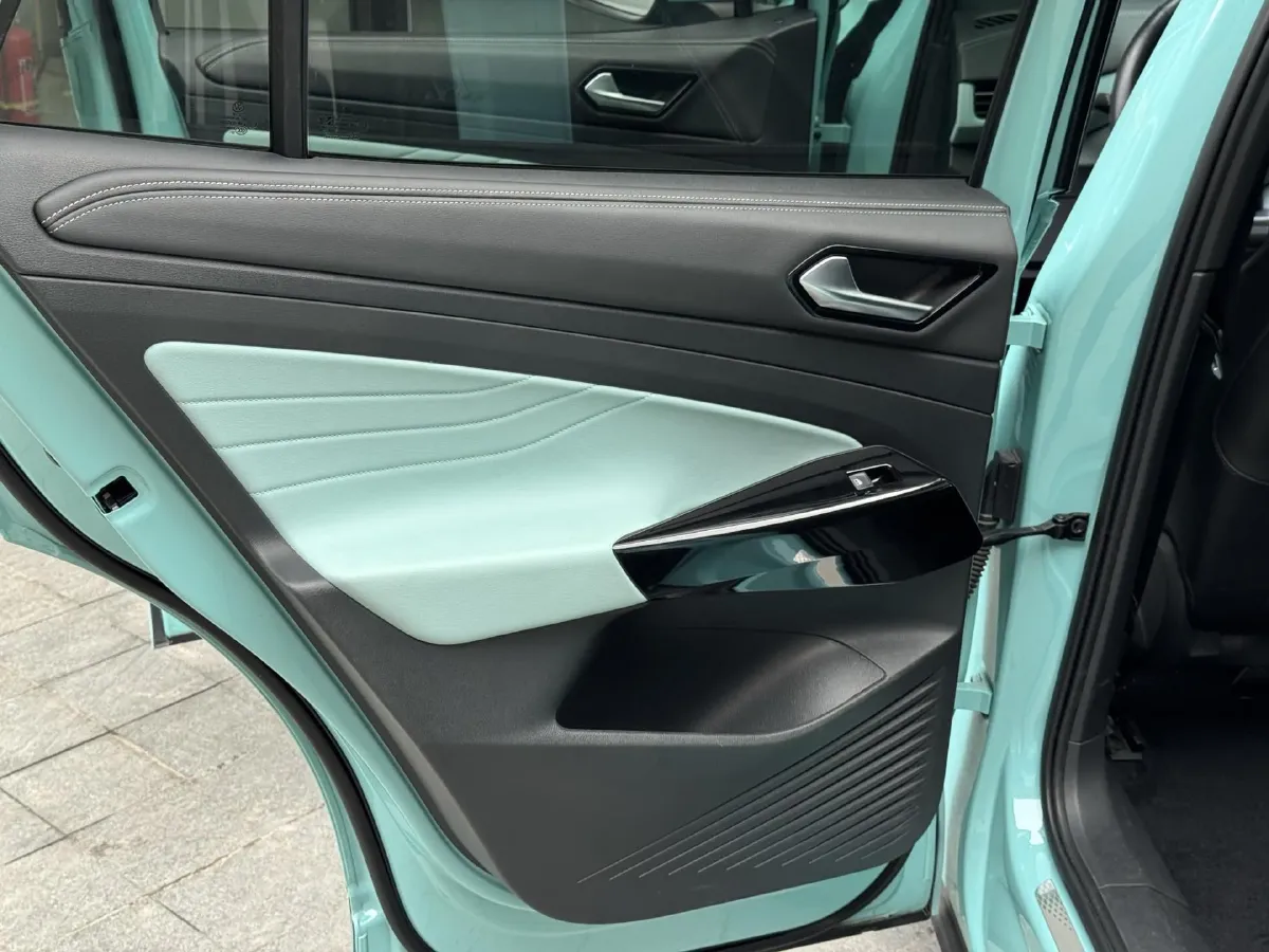2023 Buick GL8 2.0T 237HP L4 9AT,autocango,china used car exporter,china ev exporter,chinese used car exporter,chinese used ev exporter