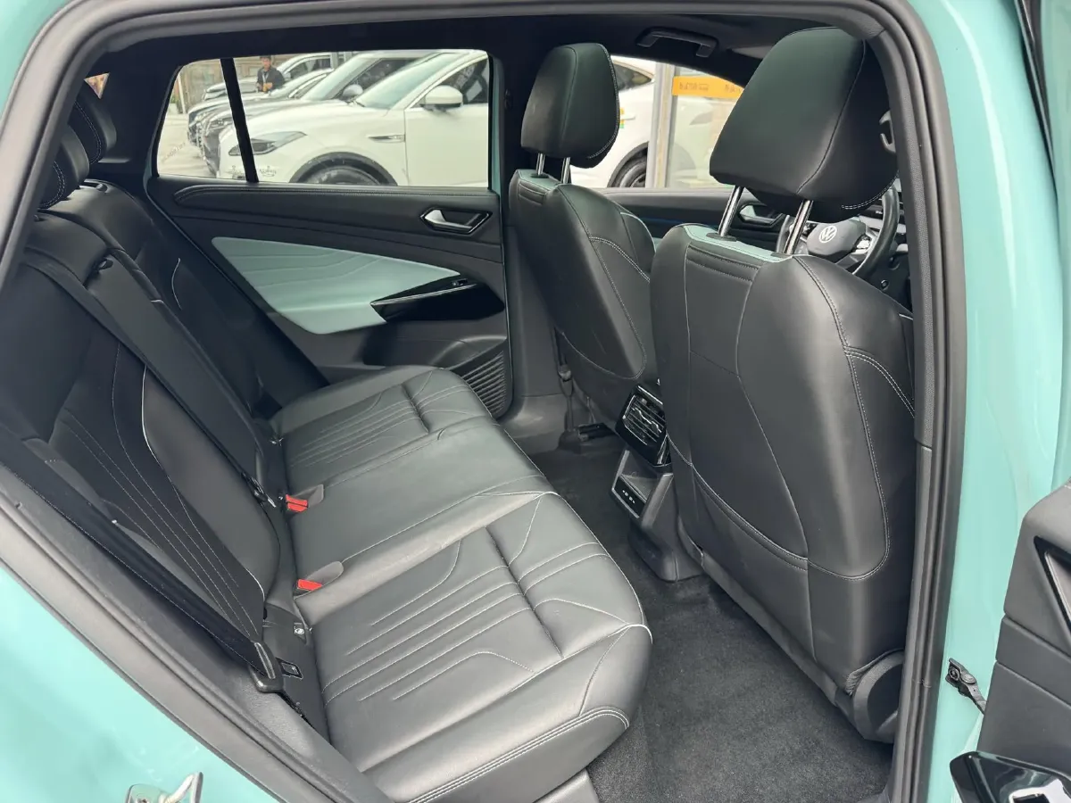 2023 Buick GL8 2.0T 237HP L4 9AT,autocango,china used car exporter,china ev exporter,chinese used car exporter,chinese used ev exporter