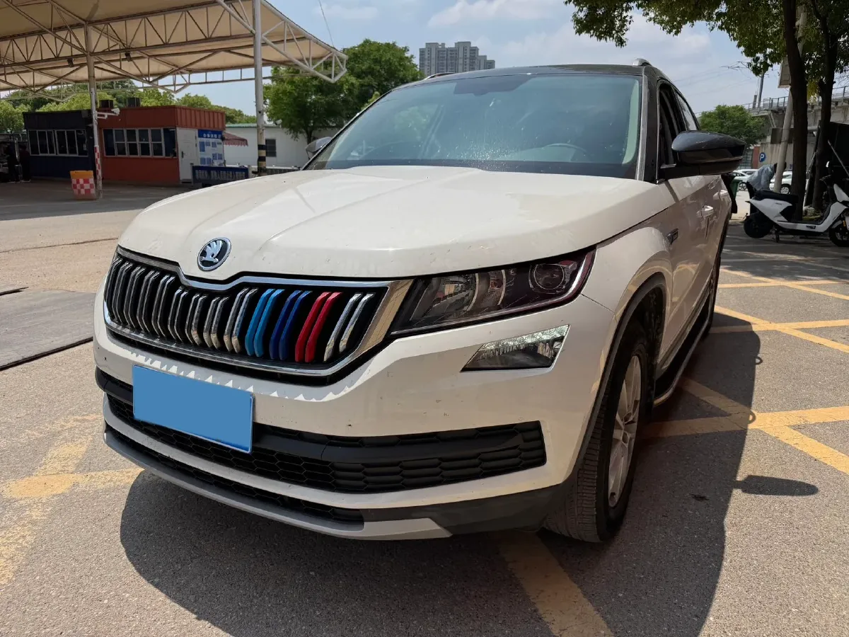 2018 Skoda Kodiak 2.0T 186HP L4 7DCT,autocango,china used car exporter,china ev exporter,chinese used car exporter,chinese used ev exporter