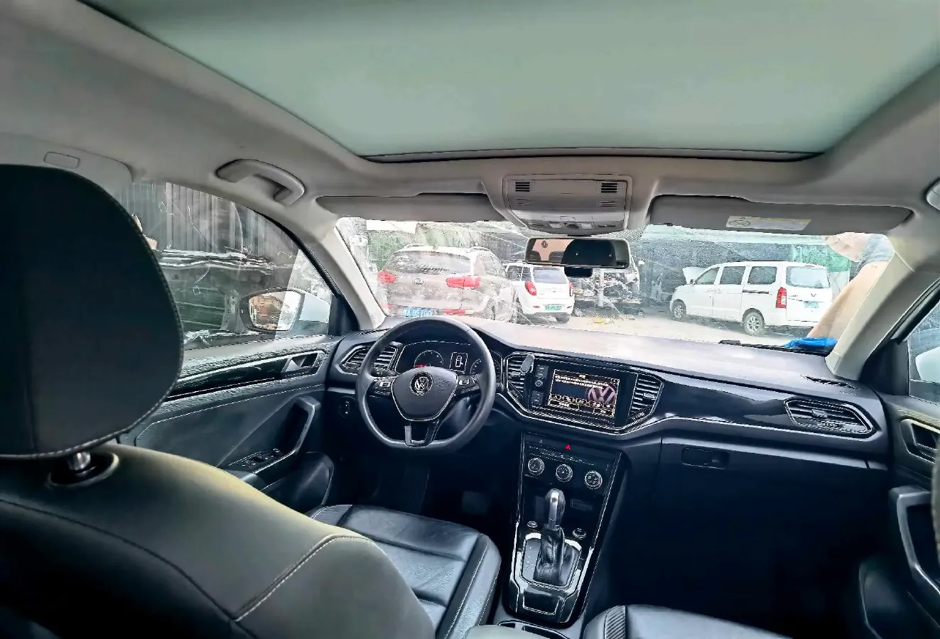 2019 Volkswagen T-Roc 1.4T 150HP L4 7DCT,autocango,china used car exporter,china ev exporter,chinese used car exporter,chinese used ev exporter
