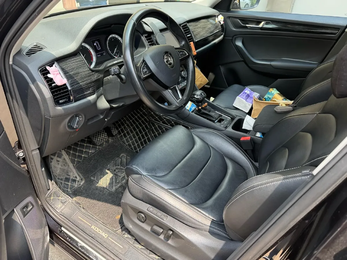 2018 Skoda Kodiak 2.0T 186HP L4 7DCT,autocango,china used car exporter,china ev exporter,chinese used car exporter,chinese used ev exporter