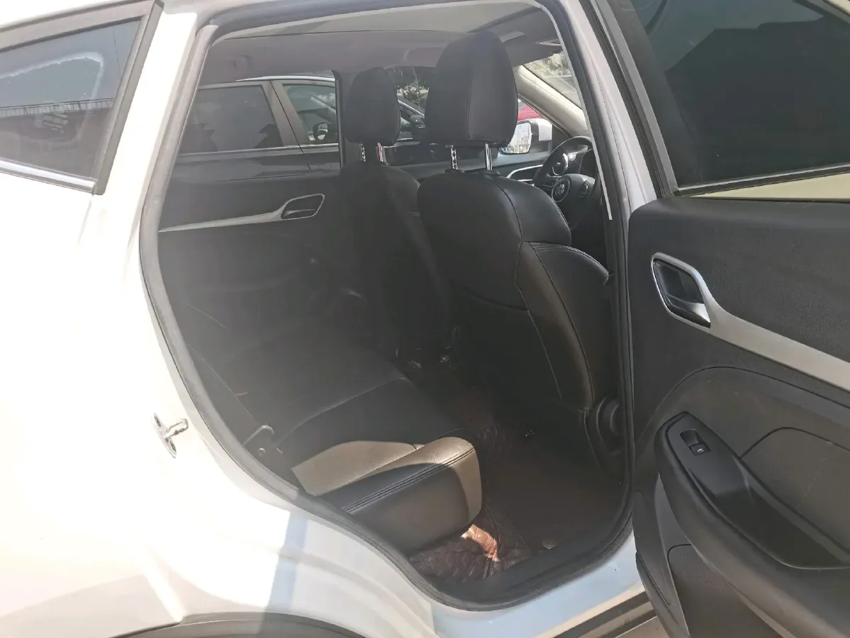 2019 MG ZS 1.5L 120HP L4 5MT,autocango,china used car exporter,china ev exporter,chinese used car exporter,chinese used ev exporter