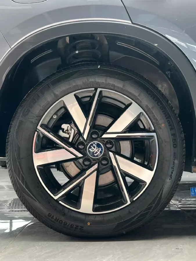 2024 BYD Song Pro 1.5L 110HP L4 E-CVT PHEV 12.9KWH,autocango,china used car exporter,china ev exporter,chinese used car exporter,chinese used ev exporter