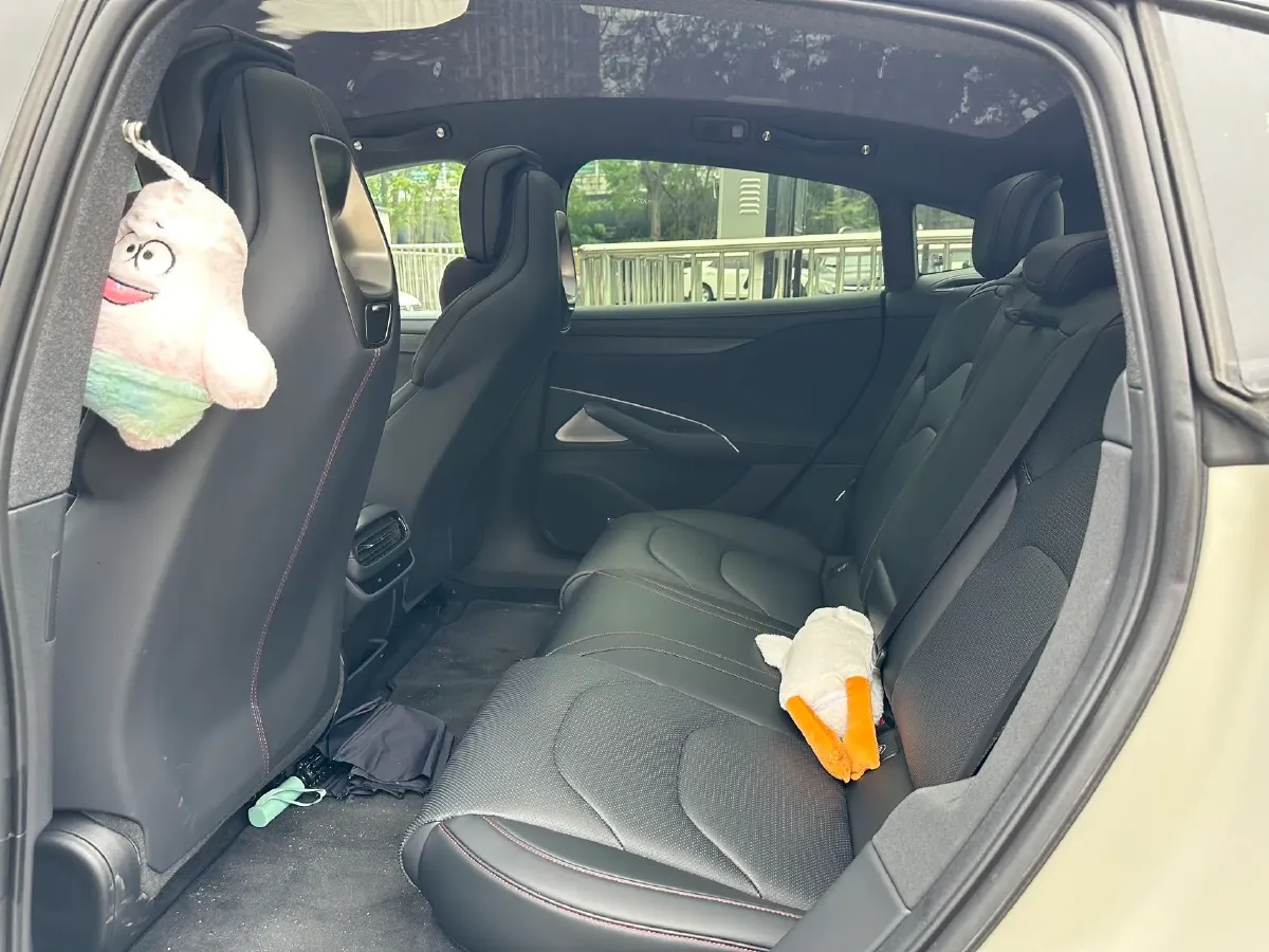 2024 MI SU7 BEV 94.3KWH,autocango,china used car exporter,china ev exporter,chinese used car exporter,chinese used ev exporter