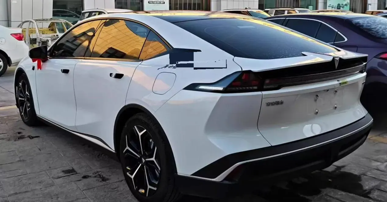2023 Deepal SL03 1.5L 95HP L4 REEV 28.39KWH,autocango,china used car exporter,china ev exporter,chinese used car exporter,chinese used ev exporter
