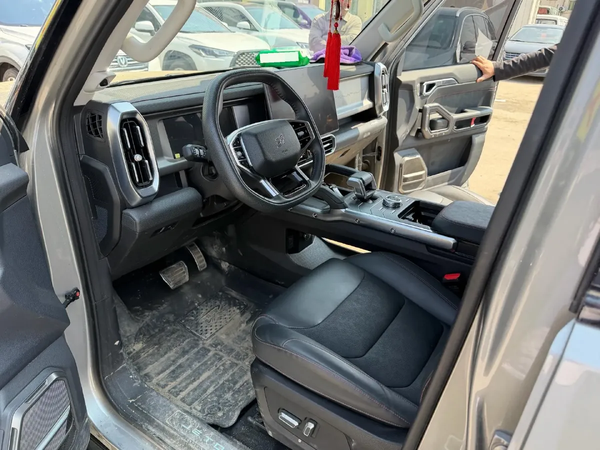 2023 Jetour Traveller 2.0T 254HP L4 7DCT,autocango,china used car exporter,china ev exporter,chinese used car exporter,chinese used ev exporter