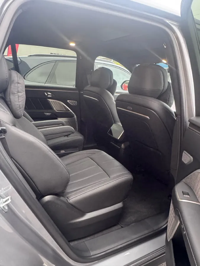 2025 ONVO L90 BEV,autocango,china used car exporter,china ev exporter,chinese used car exporter,chinese used ev exporter