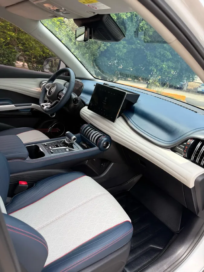 2022 Roewe RX5 MAX 1.5T 181HP L4 6AT,autocango,china used car exporter,china ev exporter,chinese used car exporter,chinese used ev exporter