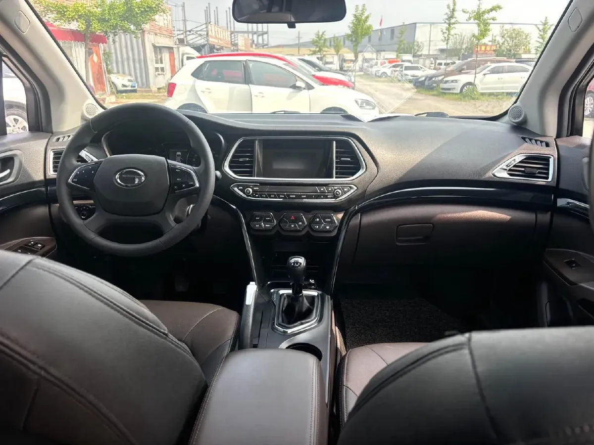 2017 GAC Trumpchi GS4 1.3T 137HP L4 5MT,autocango,china used car exporter,china ev exporter,chinese used car exporter,chinese used ev exporter
