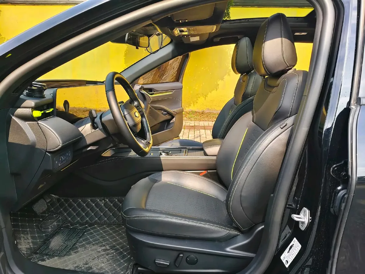 2025 Ford Mondeo 2.0T 288HP L4 E-CVT Hybrid,autocango,china used car exporter,china ev exporter,chinese used car exporter,chinese used ev exporter